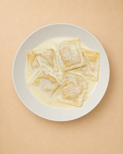 Ravioli di Zucca e Formaggio di Capra Panna e Parmiggiano