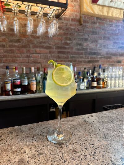 Limoncello Spritz