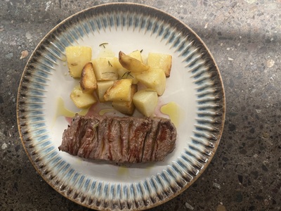 Filete con papas al horno